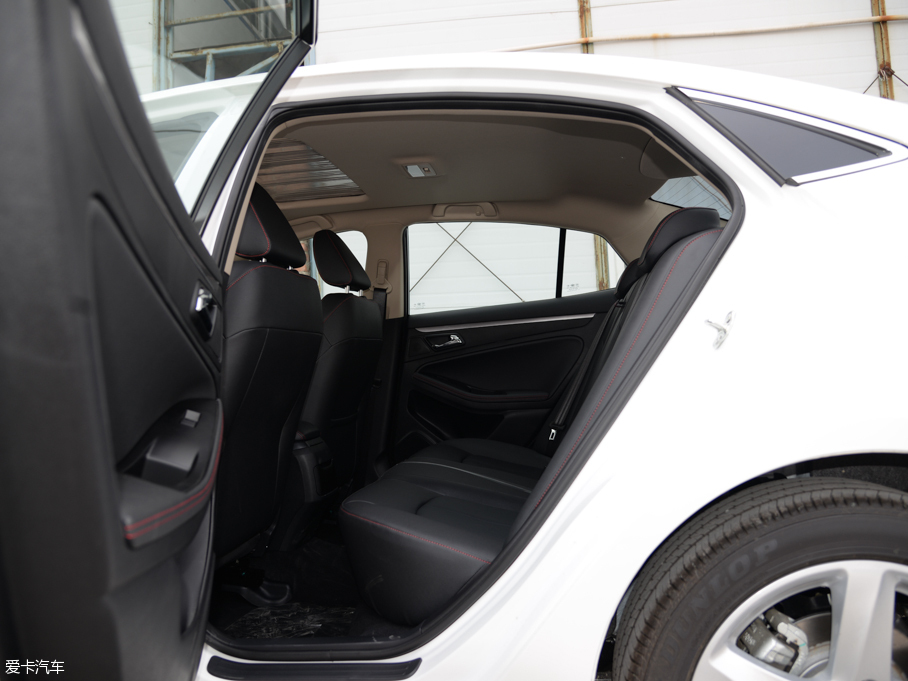 2016vB70 1.8T Ԅ\F