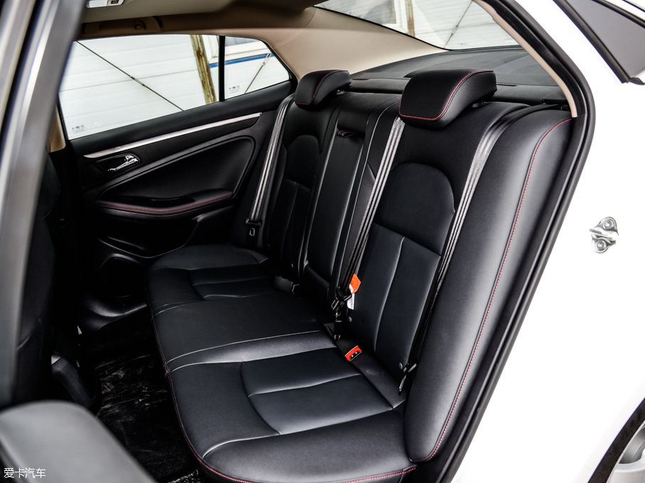 2016vB70 1.8T Ԅ\F