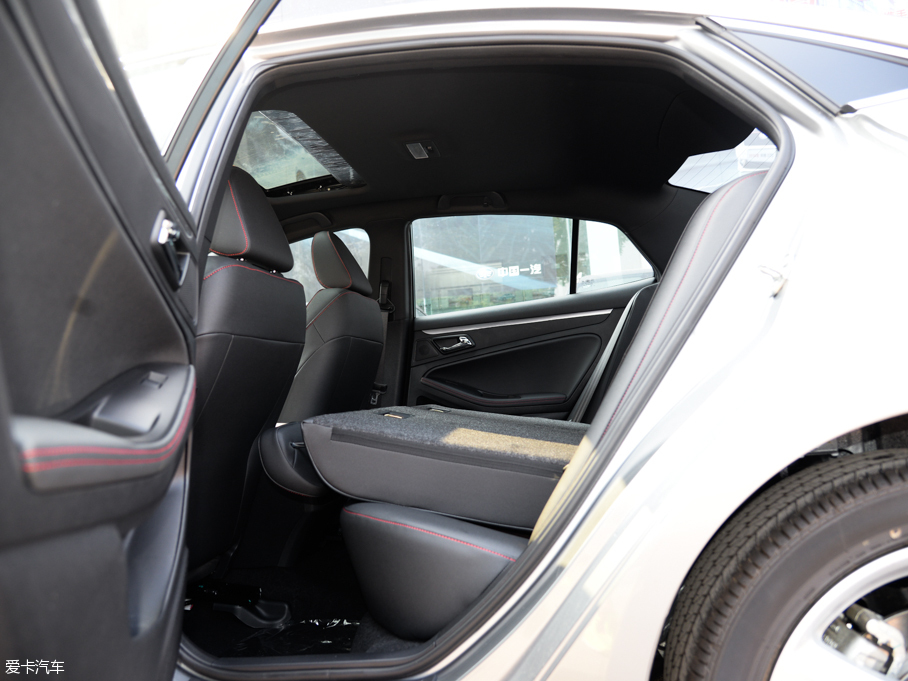 2016vB70 2.0L ԄӺA