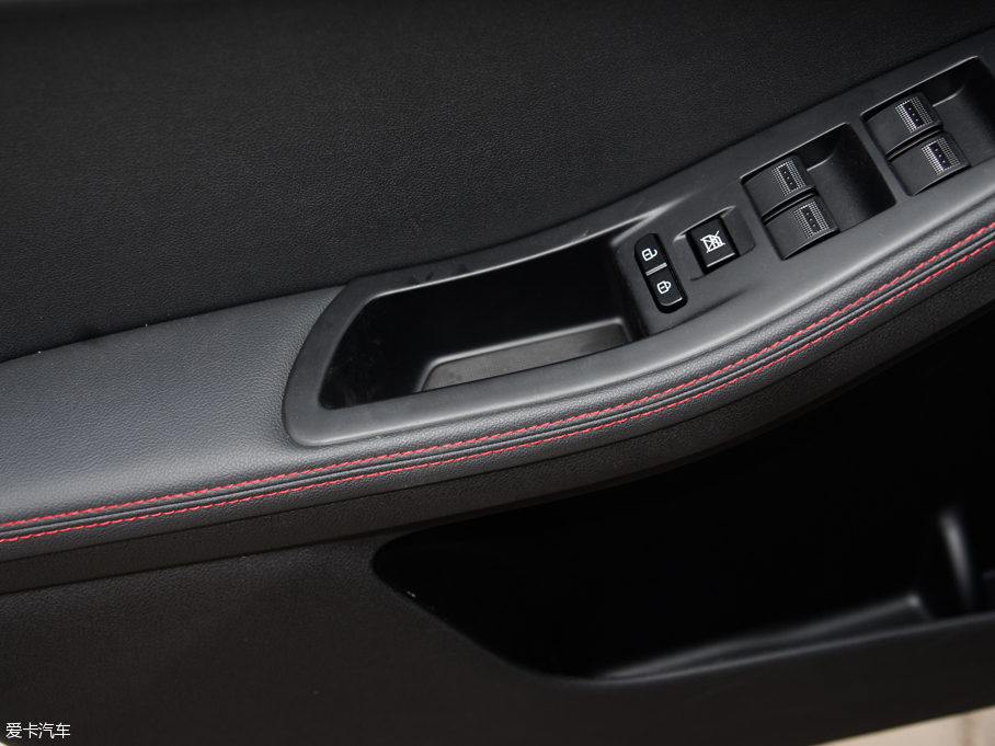 2016vB70 2.0L ԄӺA