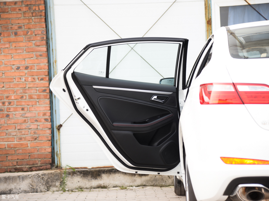 2016vB70 2.0L ԄӺA