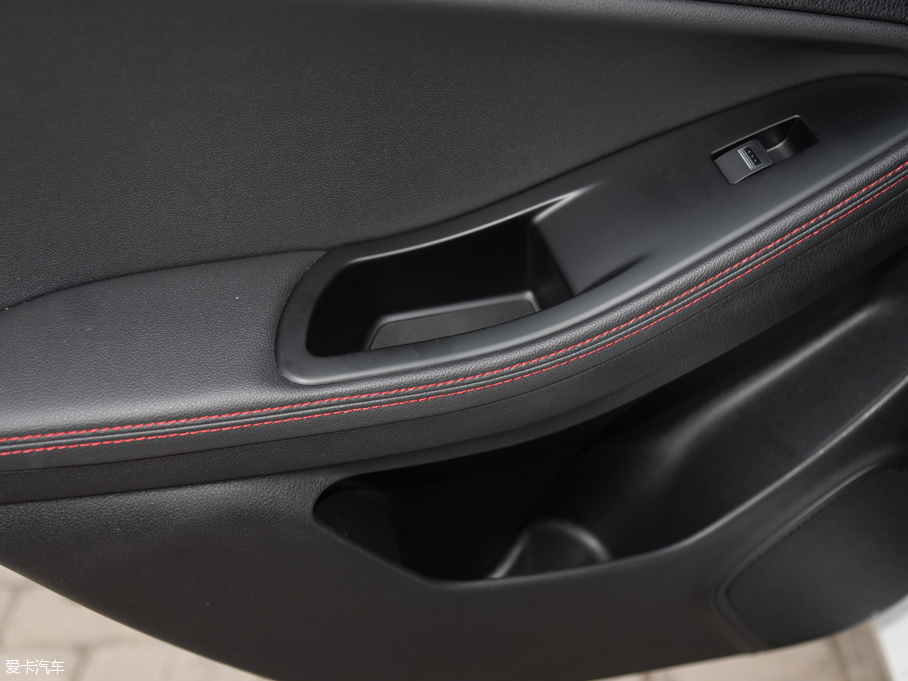 2016vB70 2.0L ԄӺA