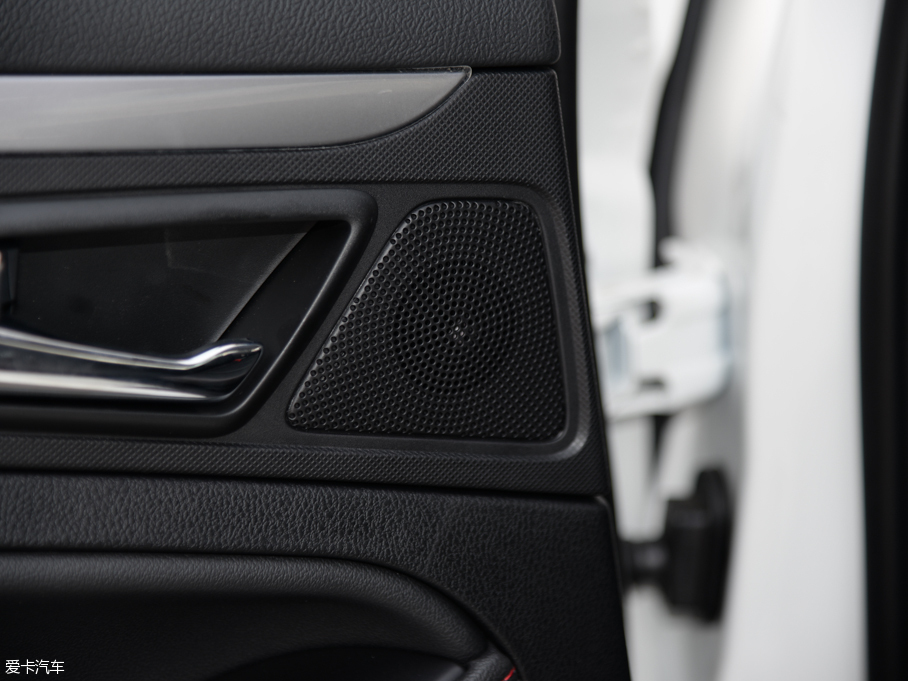 2016vB70 2.0L Ԅ(dng)A