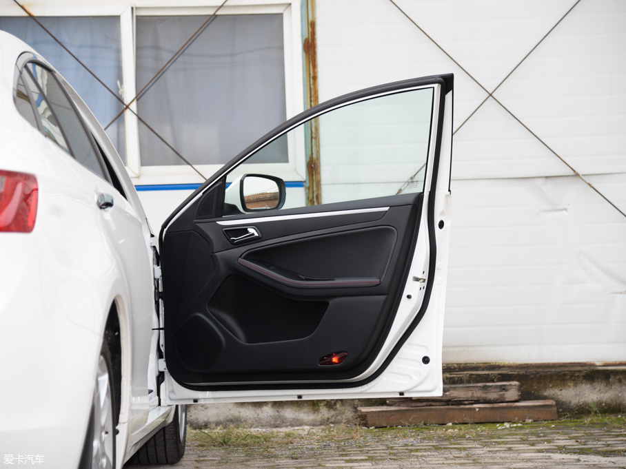 2016vB70 2.0L ԄӺA