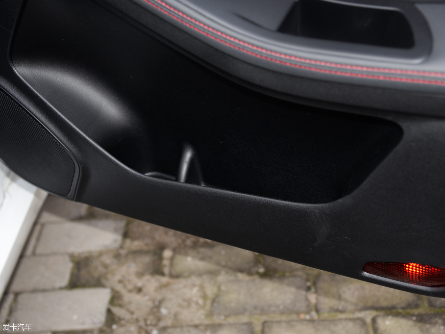 2016vB70 2.0L ԄӺA