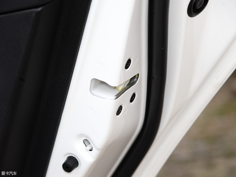 2016vB70 2.0L ԄӺA