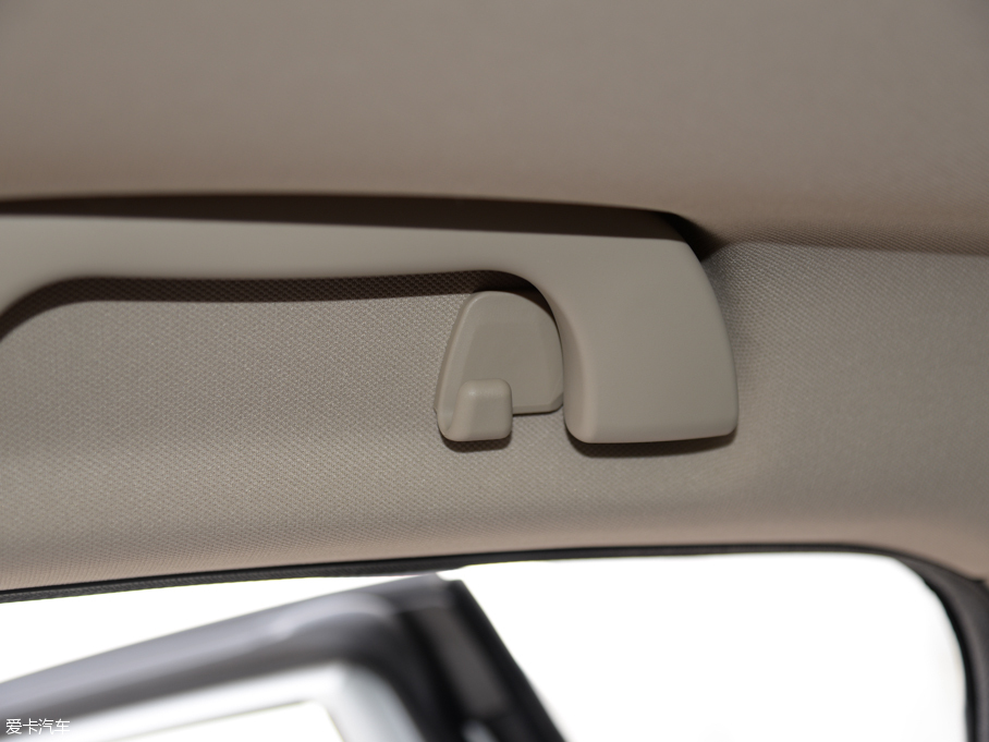 2016vB70 2.0L Ԅ(dng)A