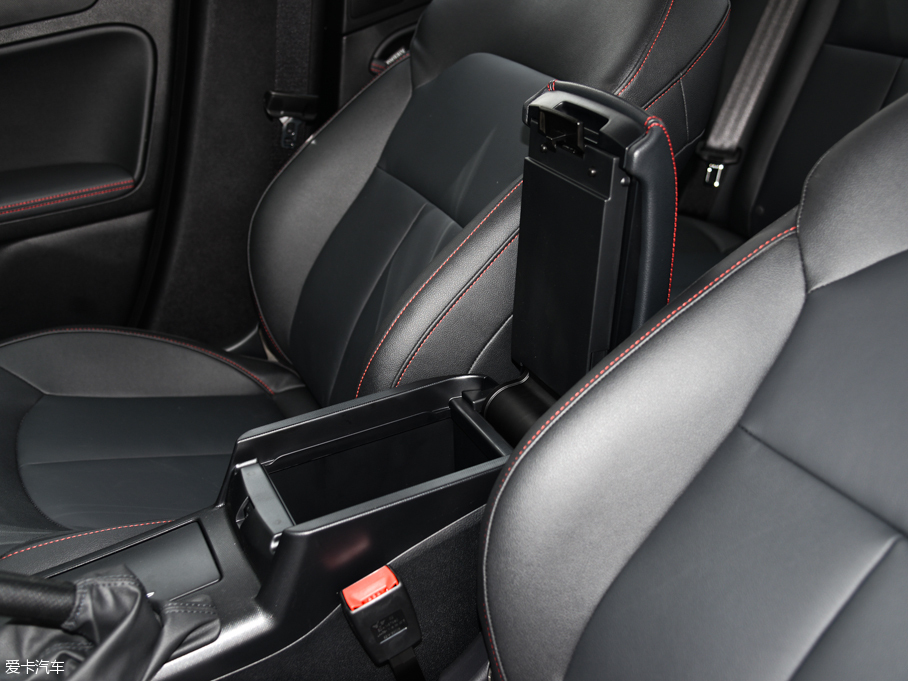 2016vB70 2.0L ԄӺA