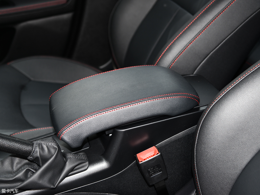 2016vB70 2.0L ԄӺA