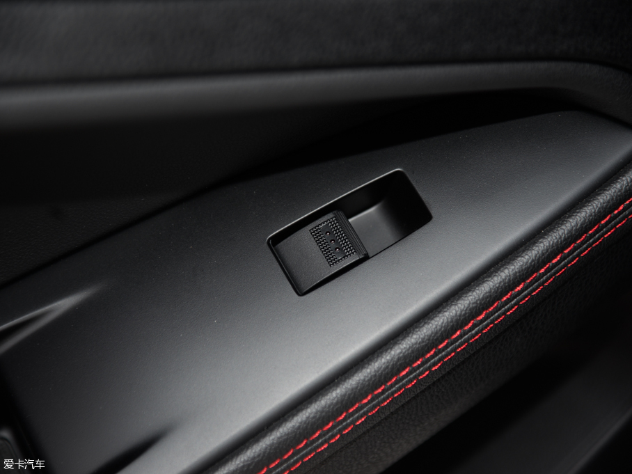 2016vB70 2.0L ԄӺA