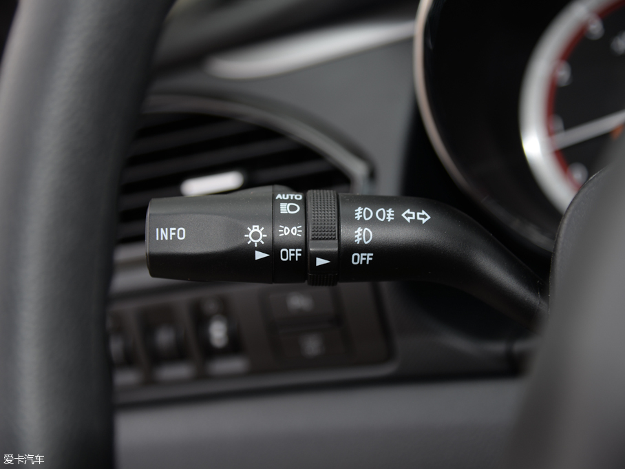 2016vB70 2.0L ԄӺA