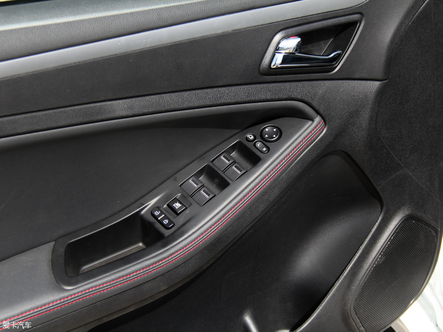 2016vB70 2.0L Ԅ(dng)ʮo(j)