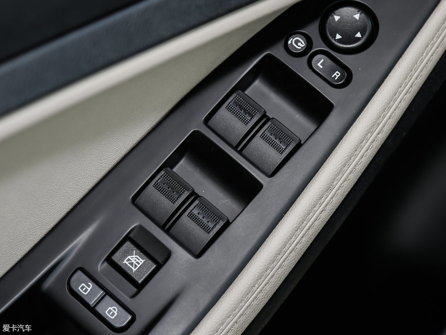 2016vB70 2.0L ԄӺA