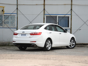 2016款2.0L 自动豪华型 整体外观