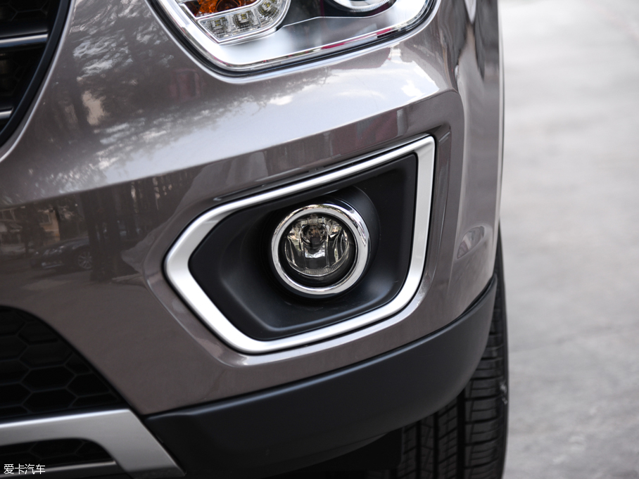 2016��vX80 2.0L �ԄӺ��A��