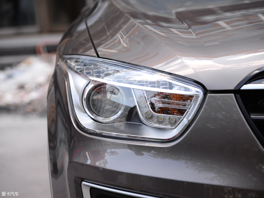 2016��vX80 2.0L �ԄӺ��A��