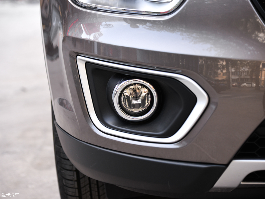 2016��vX80 2.0L �ԄӺ��A��