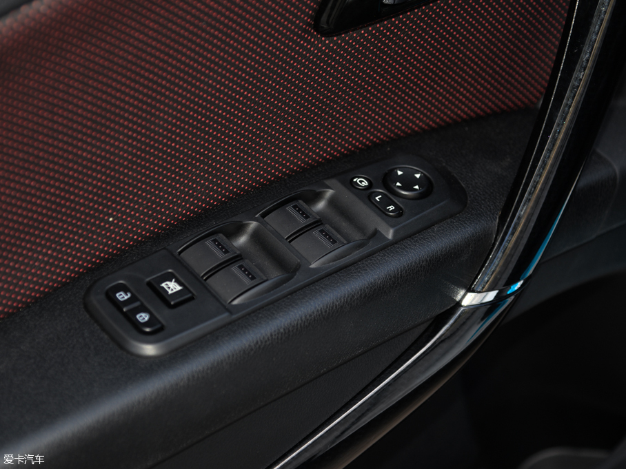 2016vX80 1.8T Ԅ\