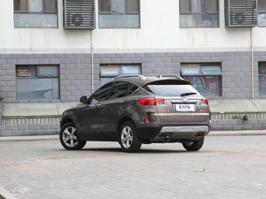 2016款2.0L 自动豪华型 左后45度