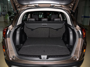 2016款1.8T 自动豪华型 行李厢空间