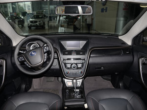 2016款1.8T 自动豪华型 内饰全景