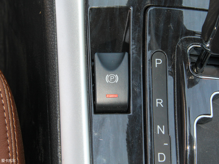 2016vB90 1.8T Ԅ(dng)F ʮo(j)