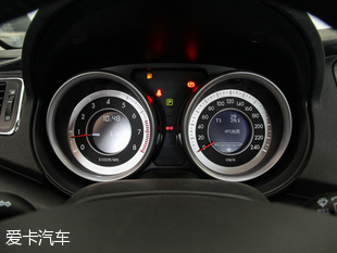 一汽奔騰2016款奔騰B90