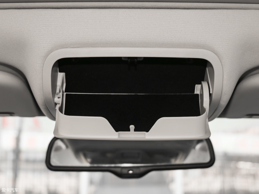 2017vX40 1.6L ԄF