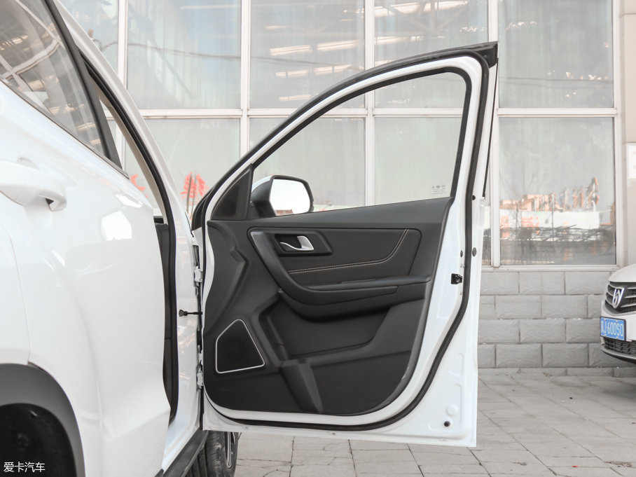 2017vX40 1.6L ԄF