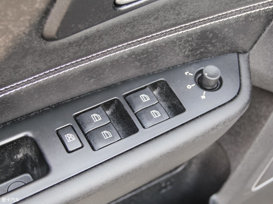 2017��vX40 1.6L �Ԅ�(d��ng)���A��