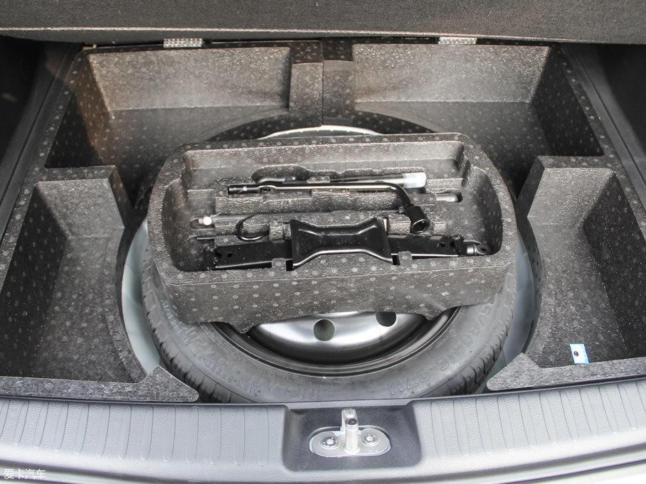 2017vX40 1.6L ԄӺA