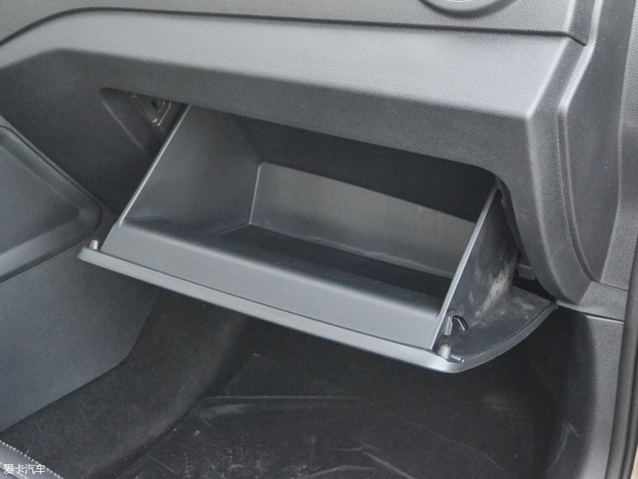 2017vX40 1.6L քӺA