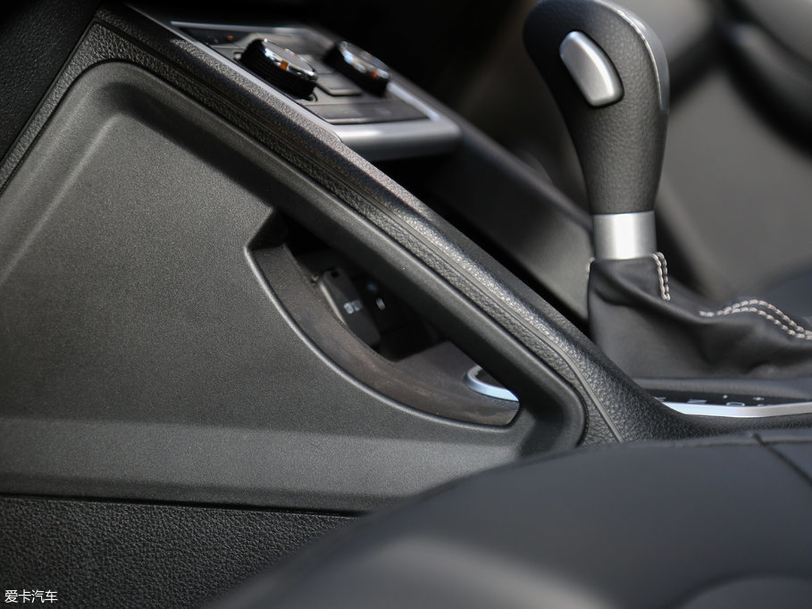 2017vX40 1.6L ԄF¿