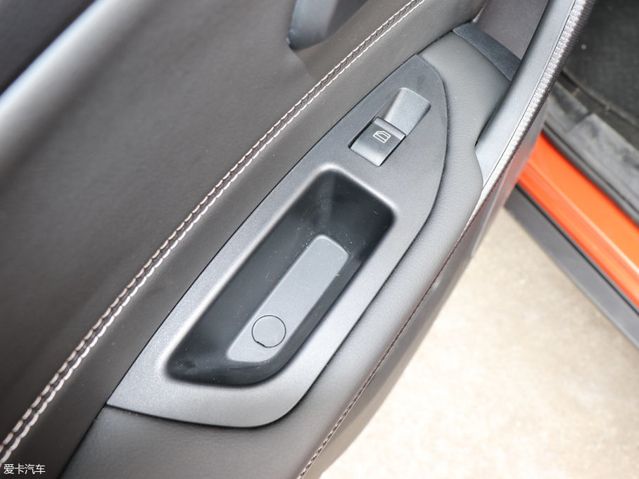 2017vX40 1.6L քӺA