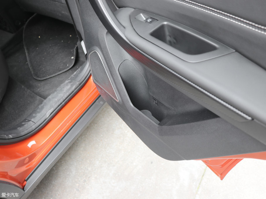 2017vX40 1.6L քӺA