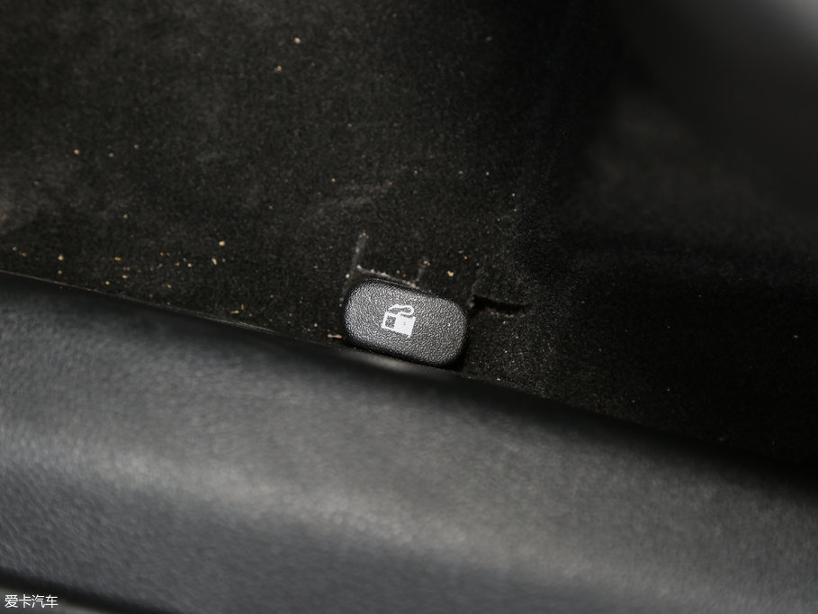 2017��vX40 1.6L �ք����F��