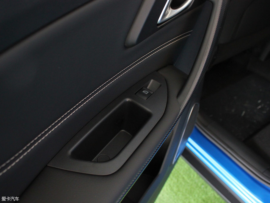 2017vX40 1.6L քӺA