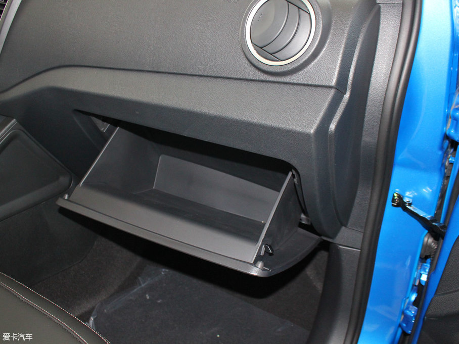 2017vX40 1.6L քӺA