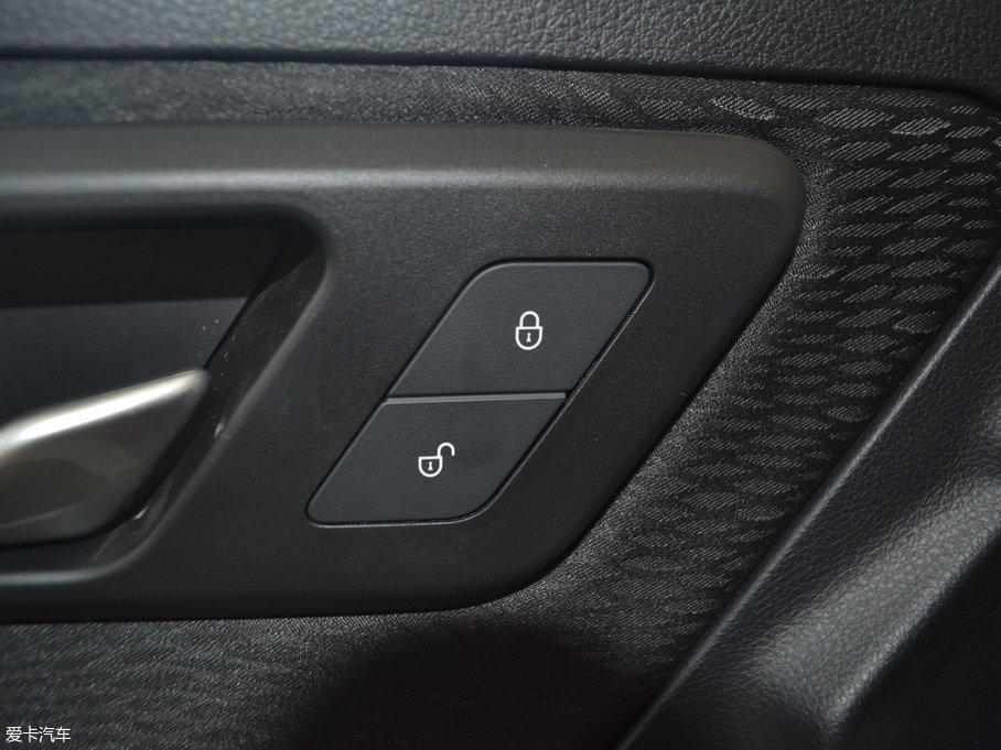 2017vX40 1.6L քm