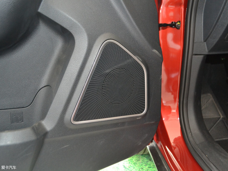 2017vX40 1.6L քm