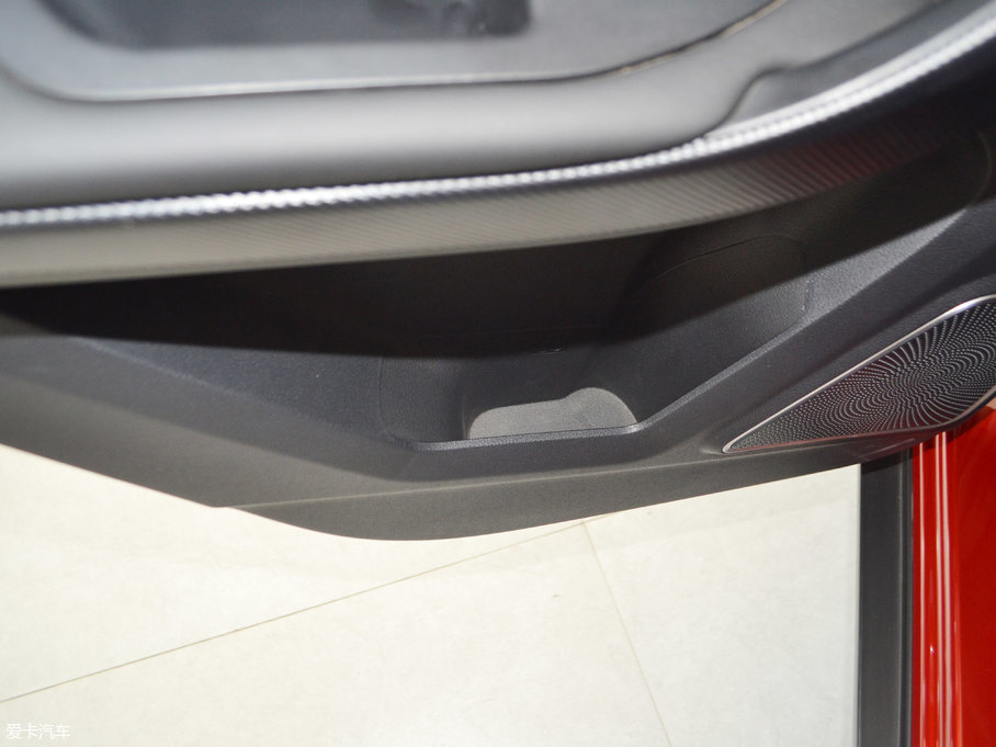 2017vX40 1.6L քm