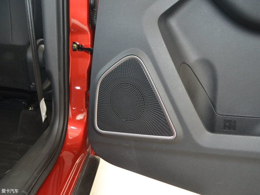 2017vX40 1.6L քm