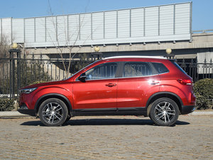 2017款1.6L 手动尊享型 正侧（左）