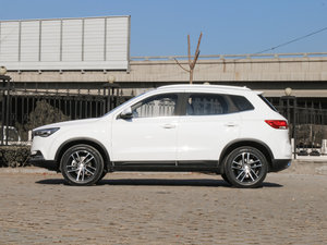 2017款1.6L 自动尊贵型 正侧（左）