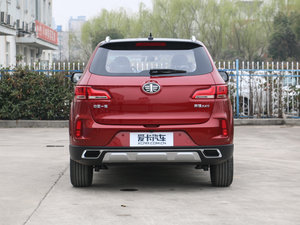 2017款1.6L 自动豪华型 正后	