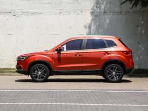2017款1.6L 手动尊贵型 正侧（左）