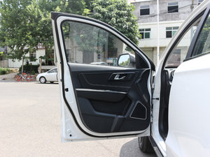 2017款1.6L 手动尊享型 驾驶位车门