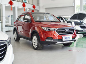 2017款1.6L 手动舒适型 整体外观