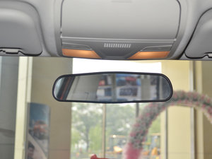 2017款1.6L 手动舒适型 车内后视镜