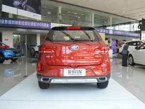 2017款1.6L 自动尊享型 正后	